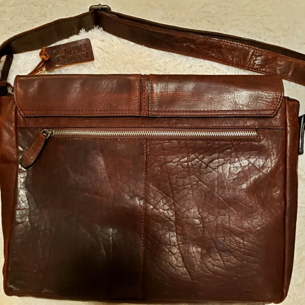 Genuine Leather Handcrafted Brown Crossbody Messenger Bag--NWT